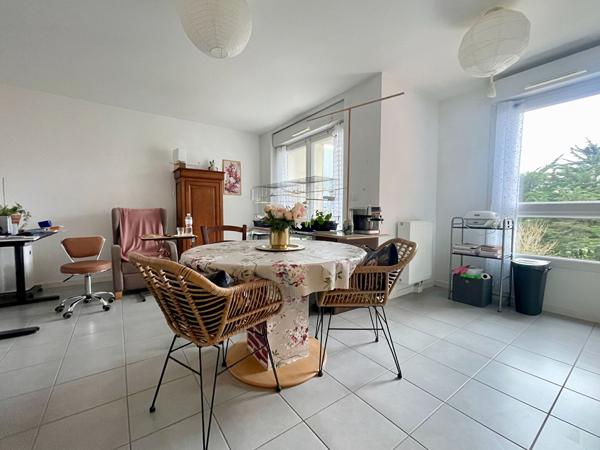 Appartement 2 pièces – 45 m² environ à Saint-Nazaire (ref : 76820SN)
