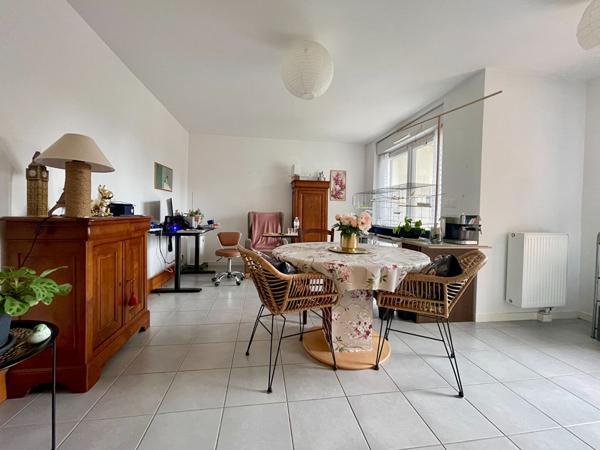Appartement 2 pièces – 45 m² environ à Saint-Nazaire (ref : 76820SN)