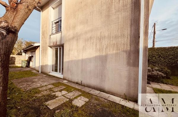 Maison 2 chambres + bureau,  lumineuse avec grand garage de 36 m² – Caudéran, secteur Parc Monséjour