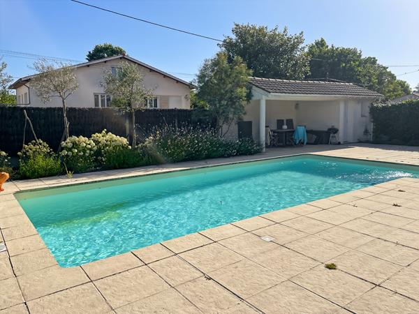 Maison Eysines 4 pièce(s) 101 m2, piscine, garage, tram