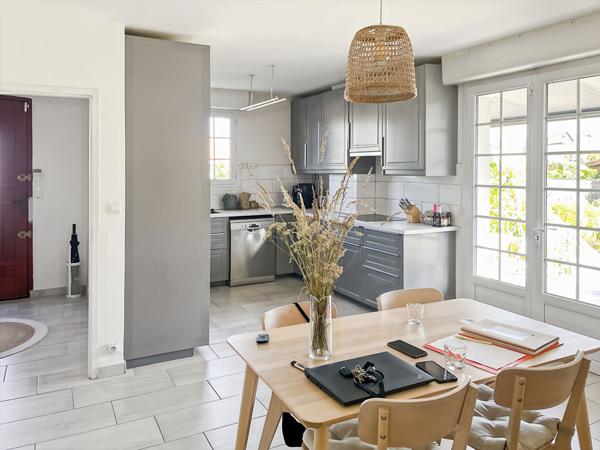 Maison Eysines 4 pièce(s) 101 m2, piscine, garage, tram