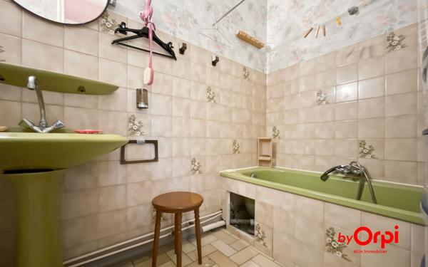 Appartement à vendre    3 pièces • 67,64 m2 Montluçon