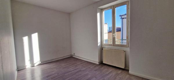 maison 2 chambres 1 bureau 26700 pierrelatte Pierrelatte (26700)