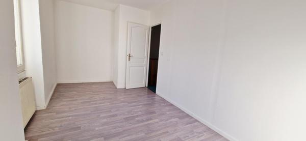 maison 2 chambres 1 bureau 26700 pierrelatte Pierrelatte (26700)