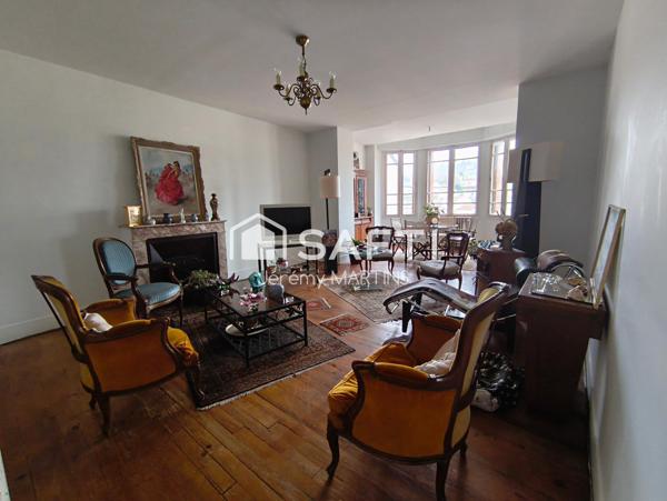 Charmante maison de ville avec garage et jardin