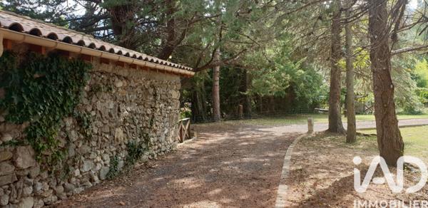 Maison à vendre 9 pièces 271,8 m² Quillan