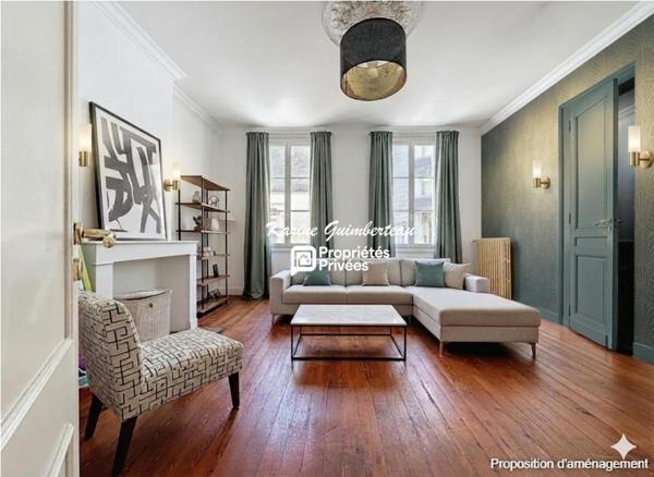 Maison bourgeoise proche Tourny avec jardin et piscine
