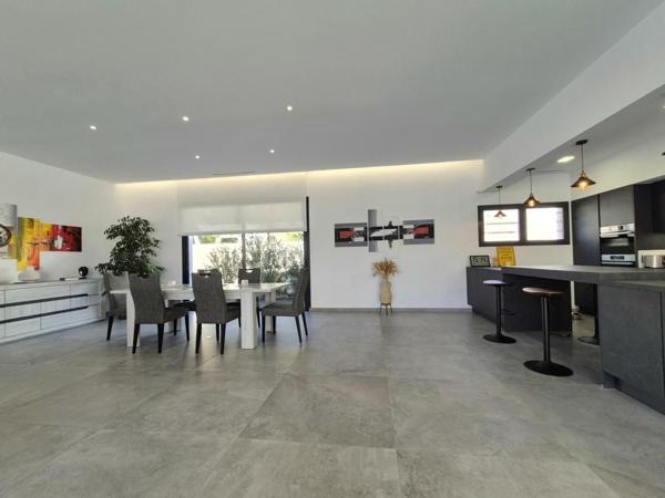 MAISON  CONTEMPORAINE  PERPIGNAN