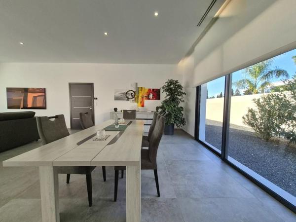 MAISON  CONTEMPORAINE  PERPIGNAN