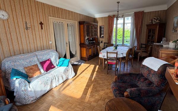 Maison à vendre    5 pièces • 104,36 m2 Joinville-le-Pont