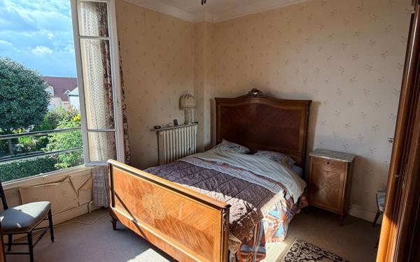 Maison à vendre    5 pièces • 104,36 m2 Joinville-le-Pont