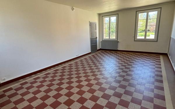 Maison à louer    6 pièces • 154,62 m2 Rocquancourt