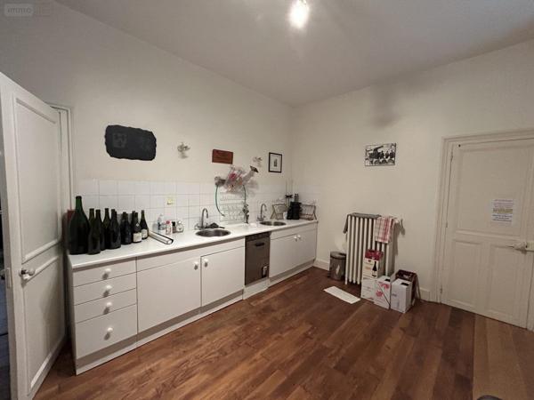 Entrepôt et bureaux à louer à Beaune en Côte-d'Or (21200), ref : LP131-21074