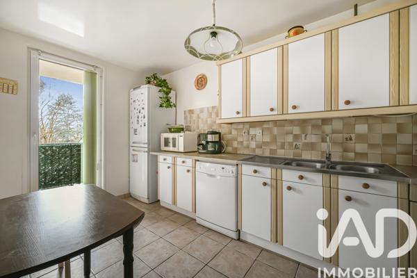 Appartement à vendre 3 pièces 68 m² Buc