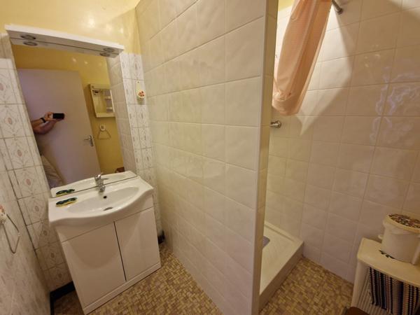 Maison à vendre 8 pièces proche de SURGERES (17)