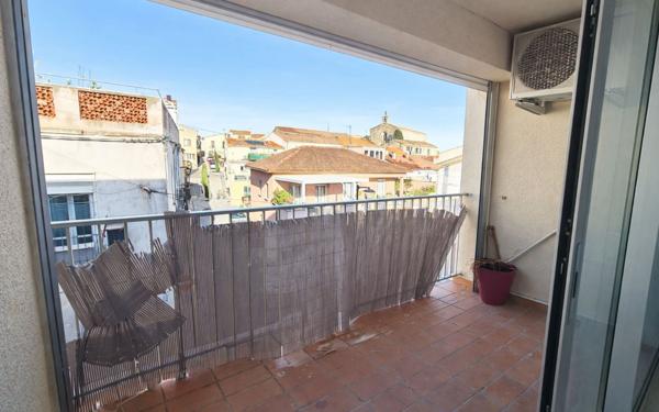 Appartement à louer    1 pièce •  Mèze