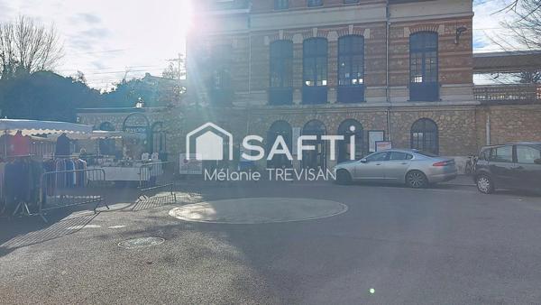 Viroflay - Appartement T2 de 35 m² avec cave à deux pas de la gare RER C Chavillle Vélizy