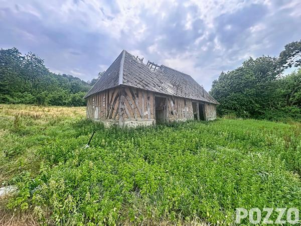 Terrain de 681 m² avec ancien corps de ferme à rénover HONFLEUR