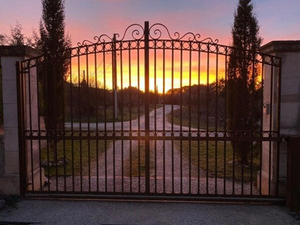 Coup de coeur ! Magnifique propriété dans un état irréprochable sur 5500 m2 de terrain. URGENT