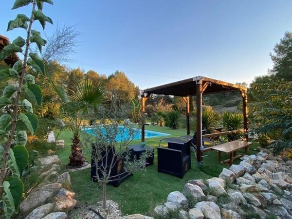 Coup de coeur ! Magnifique propriété dans un état irréprochable sur 5500 m2 de terrain. URGENT