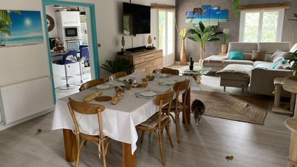 Coup de coeur ! Magnifique propriété dans un état irréprochable sur 5500 m2 de terrain. URGENT