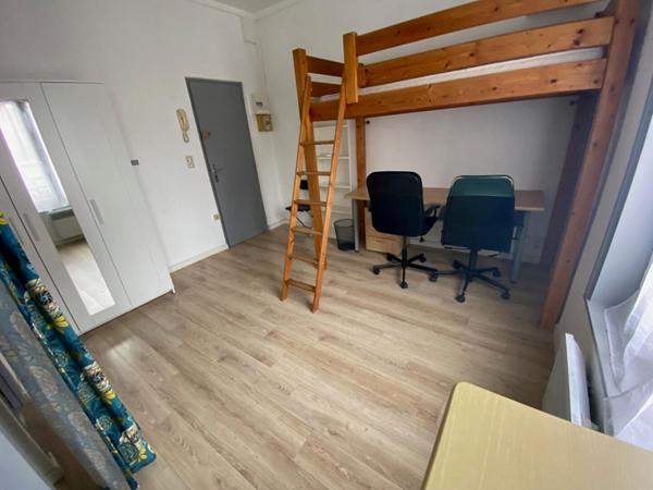 A LOUER : T1 à Lille • Rue Adolphe - LILLE-VAUBAN • 510 € CC • Réf. 710-2R