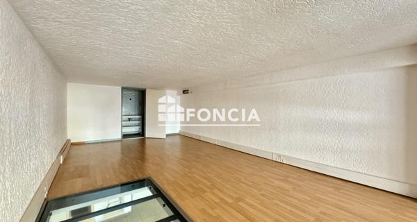 À vendre Local commercial 37.87 m² - Le Cap D'agde 34300