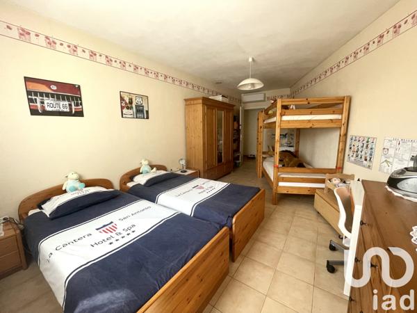 Maison à vendre 8 pièces 213 m² Alès