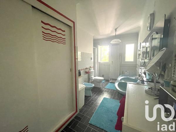 Maison à vendre 8 pièces 213 m² Alès