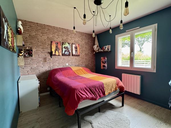 Saint-Georges-de-Pointindoux (85150) Maison 6 chambres offrant 180 m2 habitables sur 2462 m2 de terrain