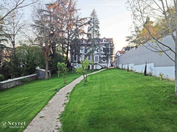 MAISON BOURGEOISE 320M2