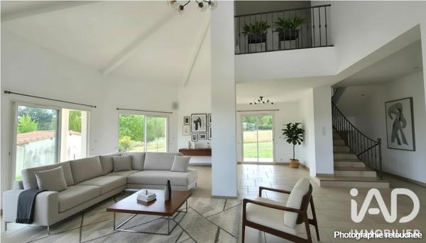 Maison à vendre 6 pièces 201 m² Saint-Nauphary