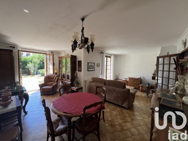 Maison traditionnelle 5 pièces de 80 m² à Saintry-sur-Seine (91250)