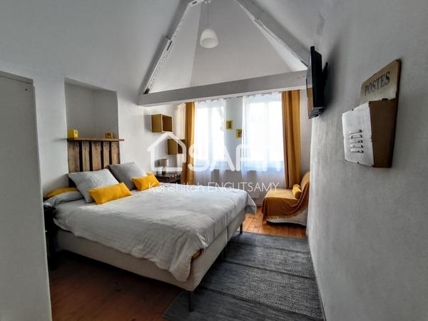 Maison de ville de 235m², 5 chambres, située dans une rue historique piétonne