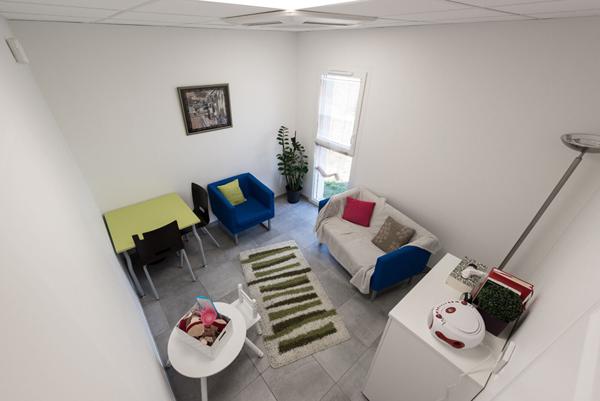Locaux d'activités, Bureaux,  Château Gaillard 110m2 avec parking