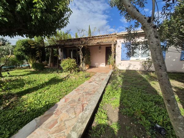 Saint-Rémy-de-Provence (13210) SAINT-REMY-DE-PCE (13210) - MAISON DE PLAIN-PIED AVEC JARDIN ET PISCINE