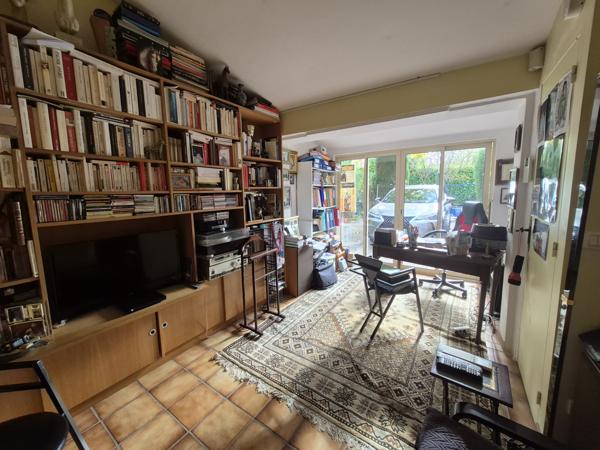 Saint-Rémy-de-Provence (13210) SAINT-REMY-DE-PCE (13210) - MAISON DE PLAIN-PIED AVEC JARDIN ET PISCINE