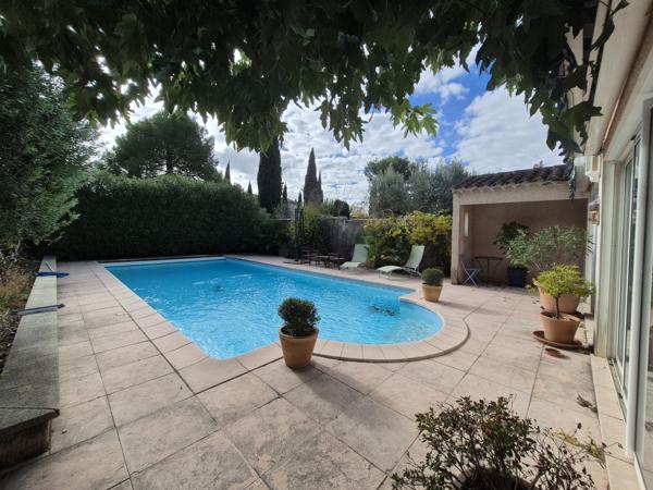 Saint-Rémy-de-Provence (13210) SAINT-REMY-DE-PCE (13210) - MAISON DE PLAIN-PIED AVEC JARDIN ET PISCINE