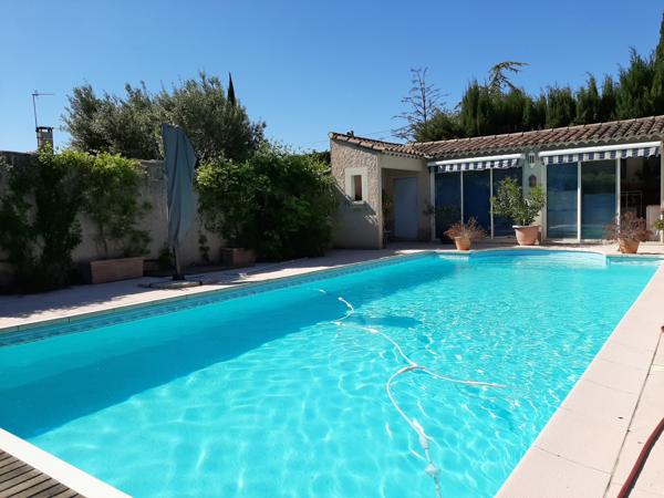Saint-Rémy-de-Provence (13210) SAINT-REMY-DE-PCE (13210) - MAISON DE PLAIN-PIED AVEC JARDIN ET PISCINE
