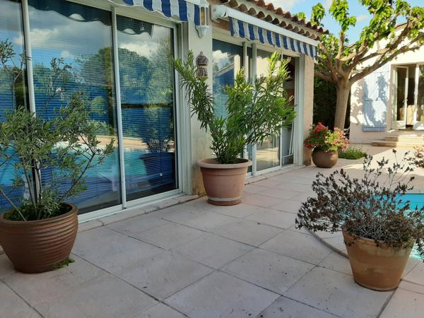 Saint-Rémy-de-Provence (13210) SAINT-REMY-DE-PCE (13210) - MAISON DE PLAIN-PIED AVEC JARDIN ET PISCINE