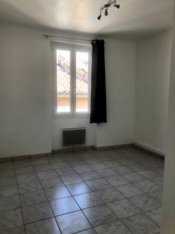 studio lumineux de 15.58m2 - Manosque - Réf. 31