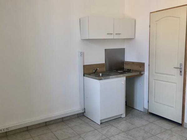 studio lumineux de 15.58m2 - Manosque - Réf. 31