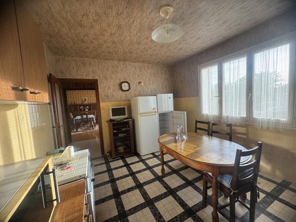 Maison Craponne centre 100 m² / s.sol - 1620 m²