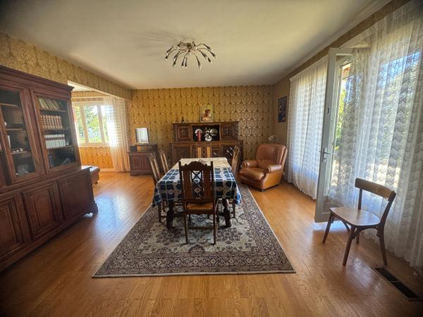 Maison Craponne centre 100 m² / s.sol - 1620 m²