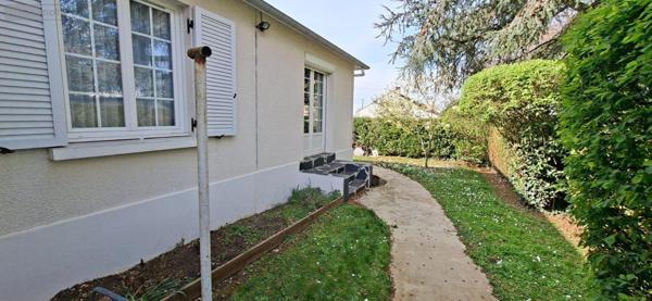 Pavillon à vendre à Évreux dans l'Eure (27000), ref : M00326E