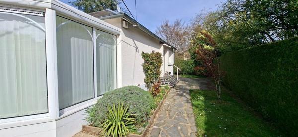 Pavillon à vendre à Évreux dans l'Eure (27000), ref : M00326E