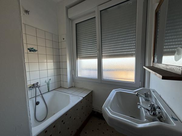 Immeuble 14 pièces - 307 m²