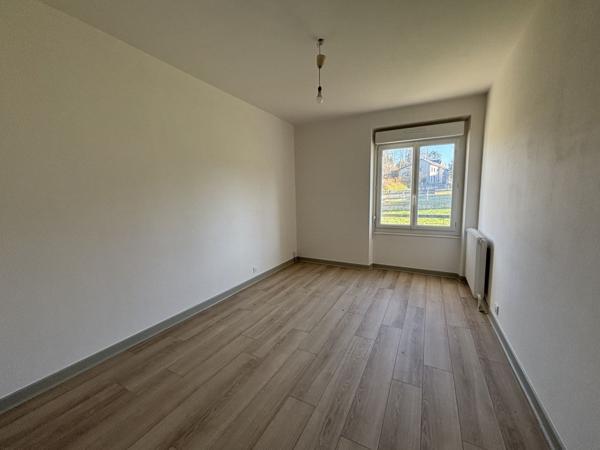 Immeuble 14 pièces - 307 m²