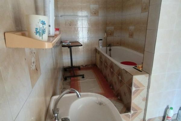 Maison type F3 secteur Saint-Benoit 97470