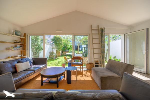 Maison à vendre |                                       La Rochelle |                                        8 pièces  |  202 m²